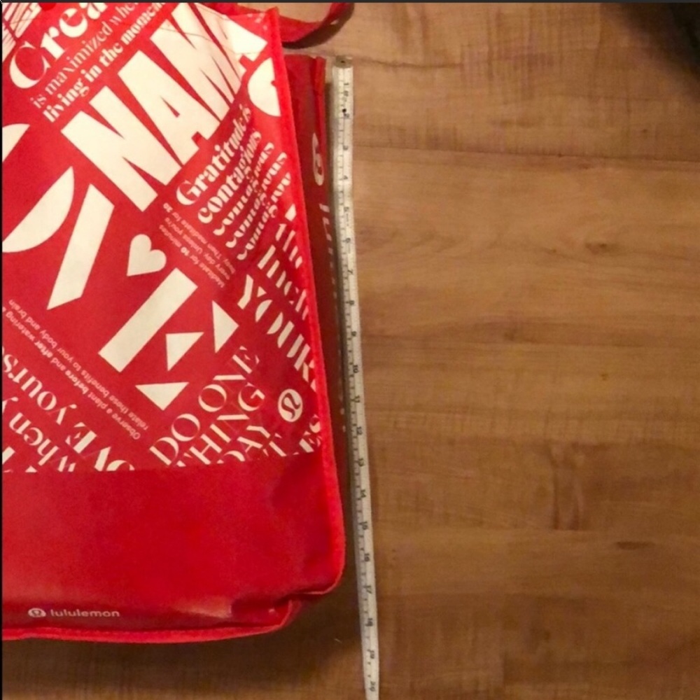 Large lululemon bag - Picture 4 of 4
